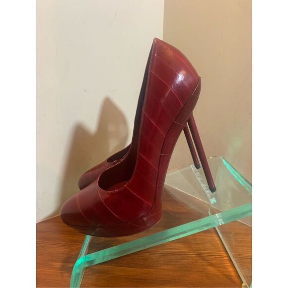 Yves Saint Laurent Divine Eel Skin Pump EU39.5 - Picture 1 of 8
